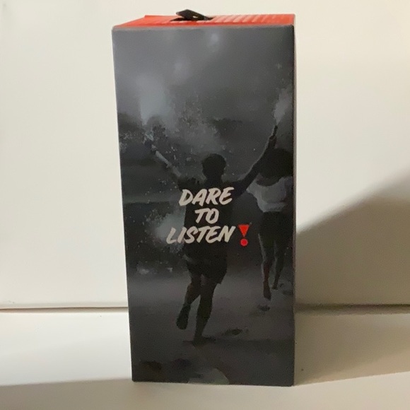 JBL charges - Picture 3 of 3